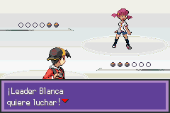 Inicio del combate contra la líder Blanca en Pokémon Liquid Crystal